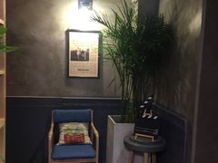 -HIGH FIVE哈福手工汉堡(桂林路店)