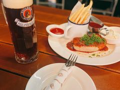 黄啤黑啤-宝莱纳餐厅(滨江店)