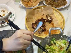 -湘当有饭剁椒鱼头(世茂广场店)