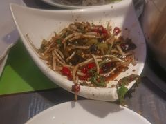 -四季喧黔味豆米火锅(万达广场店)