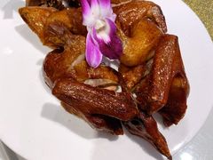 脆皮乳鸽-老洋房花园饭店(绍兴路店)