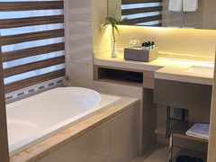 -兴芮温泉度假区