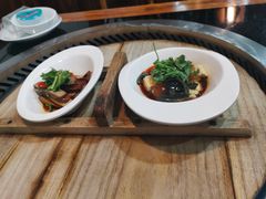 -三里屯土灶炖公鸡地锅鸡(江东店)