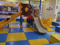 -蓝旗亲子游泳(范湖万达广场店)