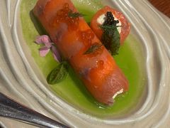 烟熏挪威三文鱼卷配红鱼籽酱-格鲁·秀色Georgia’s Feast
