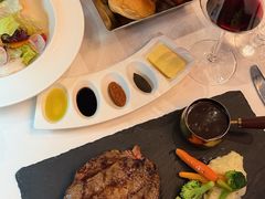 -龙虾酒吧扒房(宁波香格里拉店)