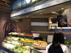 自助取餐区-食通天美食广场(华润万象城店)