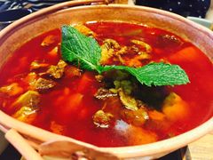 -云海肴·汽锅鸡·云南菜(天山百盛优客店)