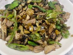 扒骨肉-卢六川汤肉(南方花园店)