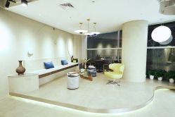 -变画·发型STUDIO