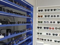 -美式眼镜·授权蔡司.依视路.尼康.豪雅.明月(南翔印象城店)