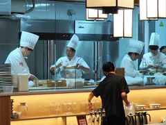 -伊喜饺子·烤鸭(五道口学院路店)