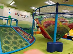 -莫莉幻想儿童乐园(武汉经开永旺店)