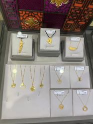 -周生生Chow Sang Sang(东方店)