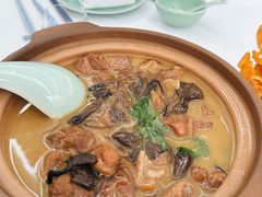 小鸡炖榛蘑-止观小馆·辽河口渔家菜(王府井店)