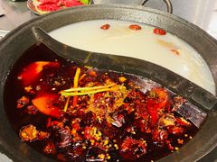 -鹿鸣山草本茶香火锅(园西路店)