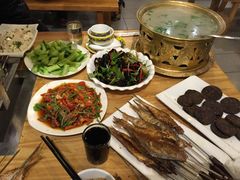 -欢乐牧人蒙古炭烤羊腿(四平路店)