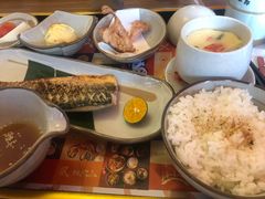 盐烤青花鱼定食-饭町二郎日式综合茶餐(中安广场店)
