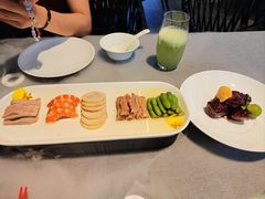 -HOMES上海本帮菜(襄阳公园店)