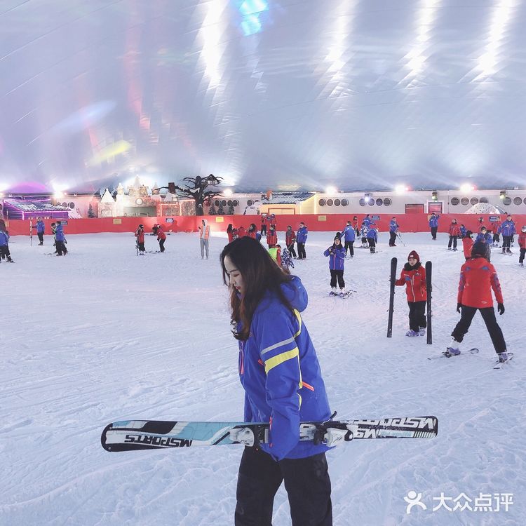 温州首家超大室内滑雪场！