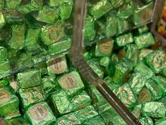 -VENCHI 闻绮(北京国贸商城店)