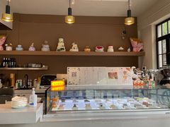 -Fridi Patisserie Cafe