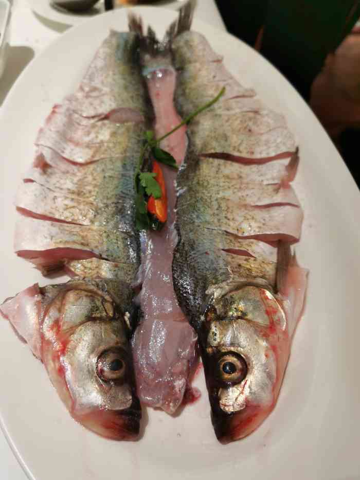 漾亚·雍雅河鲜(桐梓林店)-"76150915改签的初三机票将要离开