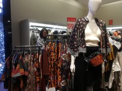 -ZARA(万达广场二七店)