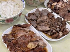 -香辉食馆(新兴路店)