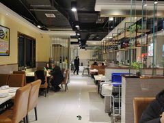 大堂-万和源炝锅城·活鱼现炝(文艺北路店)