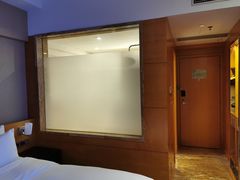 -珠海拱北口岸希尔顿欢朋酒店