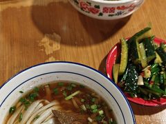 -矮子粉店1985·长沙米粉(湘春路店)