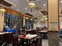 大堂-华盛园卷子王农家菜水库鱼