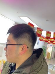 -米娜护肤造型