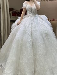 -Color卡诺婚纱礼服馆(南京严选店)