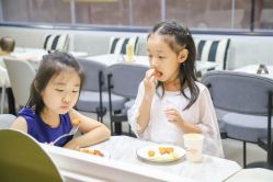 -BabyMonster小怪兽亲子派对·餐厅乐园(金月湾店)