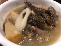 -菌海森林·非遗野生菌火锅(西山区滇池路摩根道店)