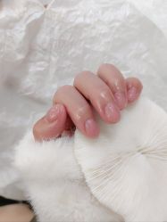 -灰姑娘美甲美睫馆