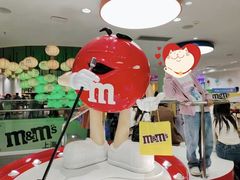 -m豆巧克力世界(上海世茂广场店)