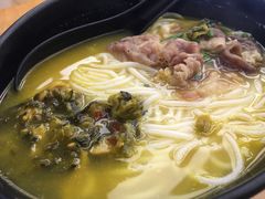 酸汤肥牛粉-三千粉牛肉米粉(来客茂店)