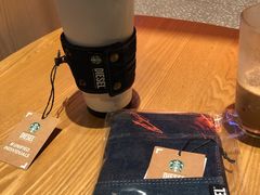 -星巴克臻选(上海合生汇1F店)