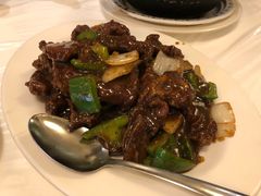 黑椒牛仔骨-强记海鲜菜馆