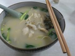 -明呈黄鱼面馆(斜土路店)