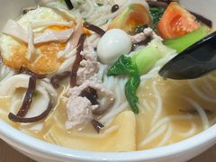 -蒙自源米线大王(东站店)