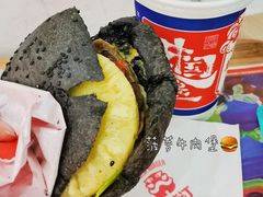 就是黑凤梨中国汉堡-塔斯汀中国汉堡(长平路店)