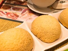 酥皮焗叉燒包-添好运点心专门店(百老汇店)