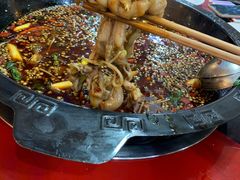 -烧哥美蛙肥肠鱼火锅·十五年社区店