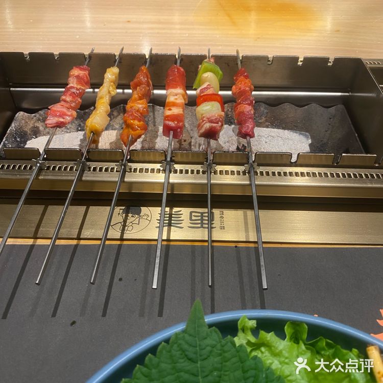 烤串蔬菜酱料满满哒