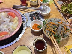 -阿婆情腊排骨火锅(古城旗舰店)