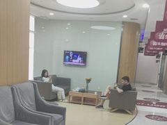 -雅悦齿科(顾村公园店)